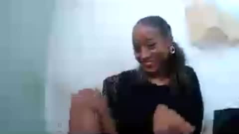 Snapshot of francine925426 chatting on 07/19/26, 07:34 francine925426 online show from 07/19/26, 07:34