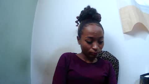 Snapshot of francine925426 chatting on 07/28/26, 11:17 francine925426 online show from 07/28/26, 11:17