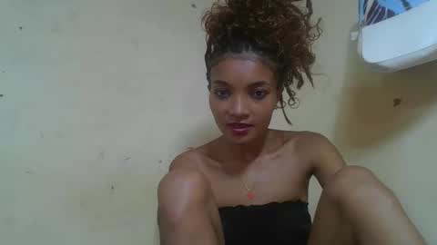 Snapshot of francinoli chatting on 05/11/26, 09:26 Francinoli online show from 05/11/26, 09:26