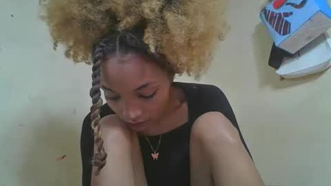 Snapshot of francinoli chatting on 05/16/26, 05:26 Francinoli online show from 05/16/26, 05:26