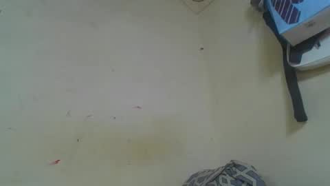 Snapshot of francinoli chatting on 05/18/26, 01:35 Francinoli online show from 05/18/26, 01:35