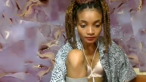 Snapshot of francinoli chatting on 06/12/26, 03:49 Francinoli online show from 06/12/26, 03:49