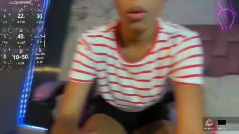 Laura online show from 10/06/25, 07:22