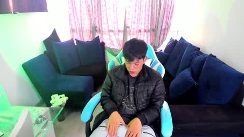 frank online show from 01/07/25, 08:31