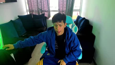 frank online show from 01/12/25, 09:29