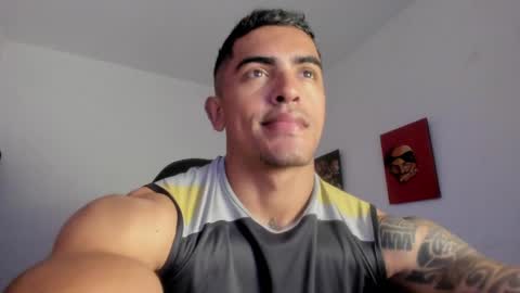 Snapshot of franco_ruiz_ chatting on 04/28/26, 11:37 franco online show from 04/28/26, 11:37