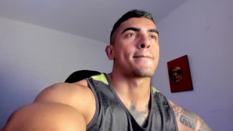 Snapshot of franco_ruiz_ chatting on 06/10/26, 04:06 franco online show from 06/10/26, 04:06
