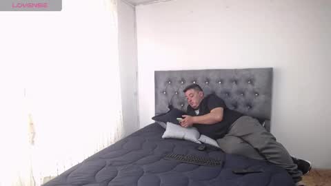 Juan online show from 04/23/26, 08:11