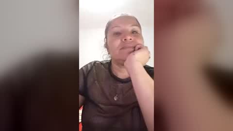 Snapshot of francy_froz chatting on 06/29/26, 03:57 francy froz online show from 06/29/26, 03:57