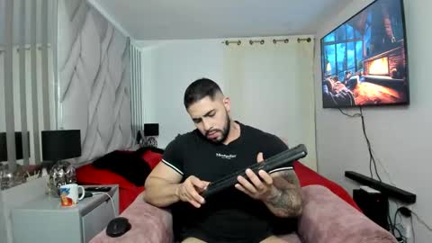 frank_foxx1 online show from 11/08/25, 04:01