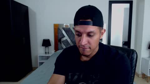 Frank online show from 02/15/25, 09:04