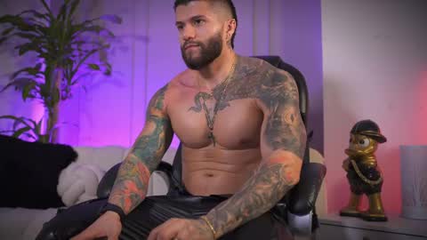 Frank Farrell. Hey remember to give me a thumbs up Ty online show from 04/01/26, 09:23