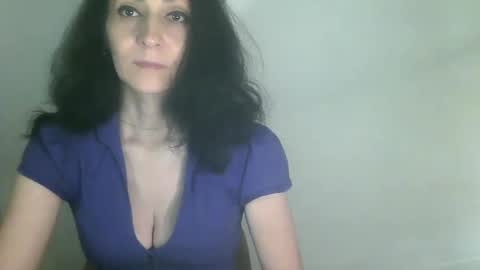 Snapshot of frankieteasing chatting on 12/15/24, 01:13 frankieteasing online show from 12/15/24, 01:13