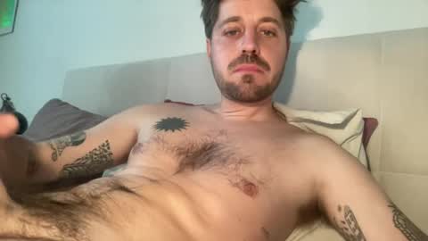 Snapshot of frankybiiig chatting on 05/08/26, 03:06 thegoodandbiiig online show from 05/08/26, 03:06