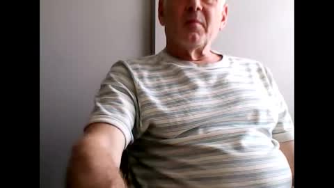 frannkboy61 online show from 05/04/26, 02:02