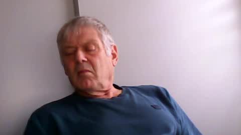 frannkboy61 online show from 06/11/26, 05:33