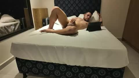 Snapshot of fransexxx69 chatting on 11/10/25, 05:39 Fransexxx online show from 11/10/25, 05:39