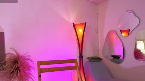 Fransheska online show from 04/21/26, 11:49