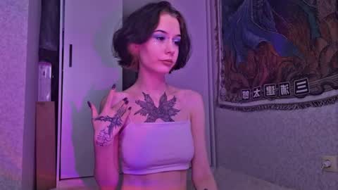 mistress Bastet and  mintcola online show from 10/20/25, 04:29