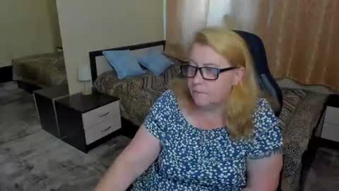 FrauMartha online show from 06/21/26, 01:03