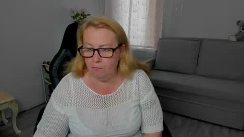 FrauMartha online show from 07/10/26, 01:03