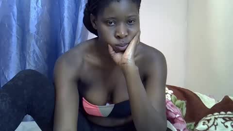 kiki online show from 10/12/25, 10:14