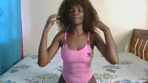 Nessa-Independent model online show from 02/05/25, 10:30