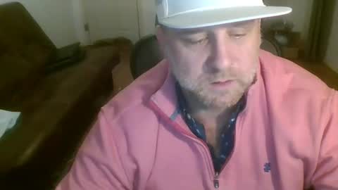 Snapshot of freakpopsickle69 chatting on 02/01/26, 05:17 poundyouout1969 online show from 02/01/26, 05:17