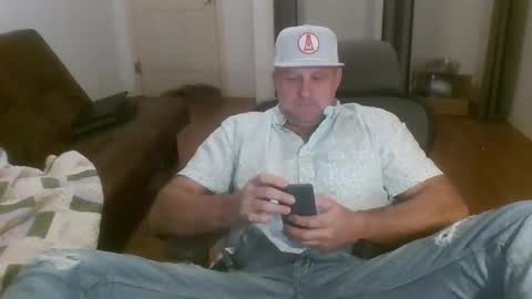 Snapshot of freakpopsickle69 chatting on 02/07/26, 06:11 poundyouout1969 online show from 02/07/26, 06:11