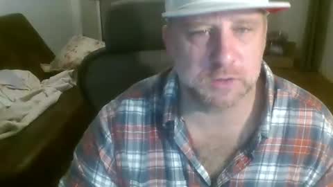 Snapshot of freakpopsickle69 chatting on 02/15/26, 06:54 poundyouout1969 online show from 02/15/26, 06:54