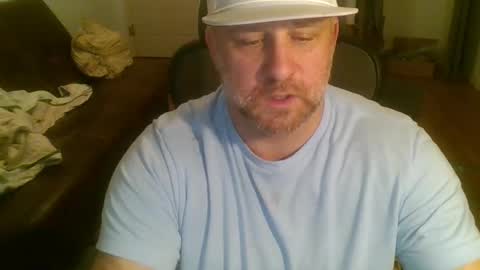 Snapshot of freakpopsickle69 chatting on 03/06/26, 06:10 poundyouout1969 online show from 03/06/26, 06:10