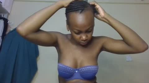 freaky_beauty online show from 06/19/26, 03:11