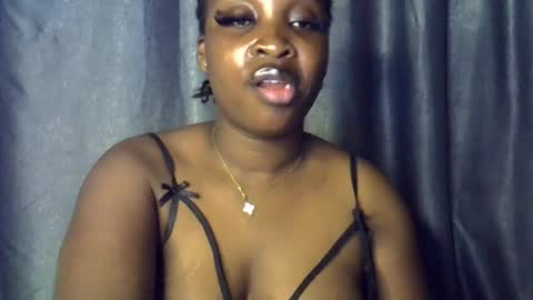 Snapshot of freaky_brula chatting on 06/15/26, 10:45 freaky brula online show from 06/15/26, 10:45