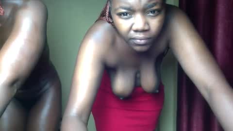Snapshot of freaky_lyne chatting on 04/26/26, 11:24 Lyne online show from 04/26/26, 11:24