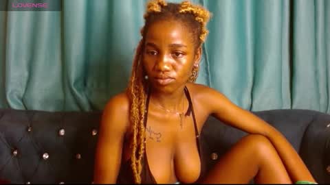 shamika online show from 10/16/25, 01:39