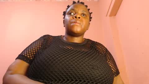 Snapshot of freakyboobsxx chatting on 07/21/26, 02:19 Kimmy online show from 07/21/26, 02:19