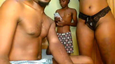 freakyg292511 online show from 03/05/26, 04:52