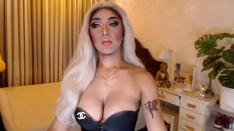 Snapshot of freakymariaxxxx chatting on 02/25/25, 06:47 Maria online show from 02/25/25, 06:47