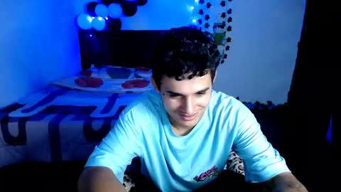 Snapshot of freddy_romans2 chatting on 10/20/25, 03:40 freddy romans online show from 10/20/25, 03:40