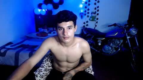 Snapshot of freddy_romans2 chatting on 10/21/25, 01:28 freddy romans online show from 10/21/25, 01:28