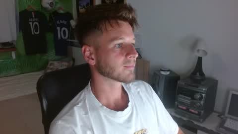 Snapshot of freddy_star chatting on 07/06/26, 03:03 Frederick Perin online show from 07/06/26, 03:03