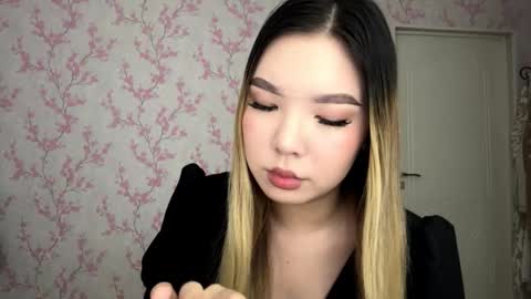 Elina online show from 03/20/26, 05:45