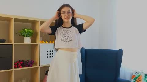 Hey im Olivia im glat to see you in mu room3 online show from 03/14/26, 03:56