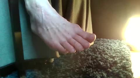 Snapshot of fredthetom12 chatting on 01/13/25, 06:05 Greedy Fred online show from 01/13/25, 06:05