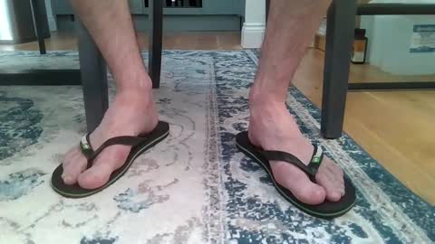 Snapshot of fredthetom12 chatting on 09/09/25, 07:41 Greedy Fred online show from 09/09/25, 07:41