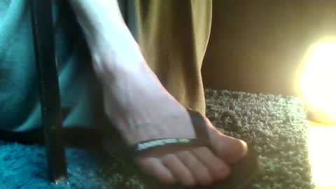 Snapshot of fredthetom12 chatting on 09/12/25, 01:44 Greedy Fred online show from 09/12/25, 01:44