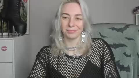 Snapshot of freeanne chatting on 07/10/26, 07:12 Anne online show from 07/10/26, 07:12