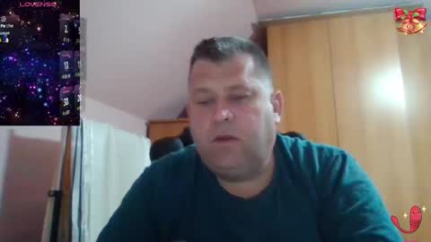 freeboy80180 online show from 02/28/25, 07:37