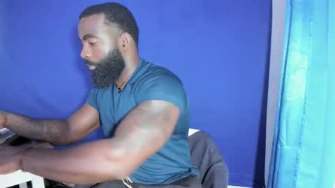 Snapshot of freedom_24 chatting on 04/28/26, 06:35 shakur online show from 04/28/26, 06:35
