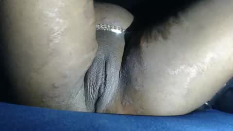 Snapshot of freelady1011 chatting on 01/15/26, 02:38 babyyo online show from 01/15/26, 02:38